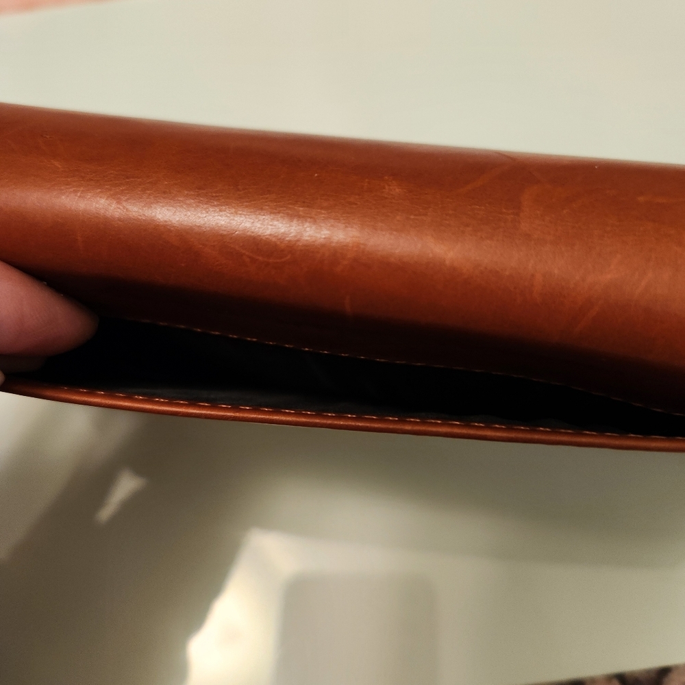 Vintage Coach Glove-Tanned Leather Wallet With Kisslock - Picture 10 of 13